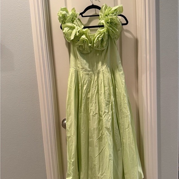 The Corina Ruffled Dress by Maeve in light green - Picture 7 of 14